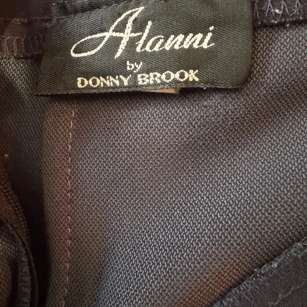Elegant Alanni by Bobby Brook Black Women's Skirt